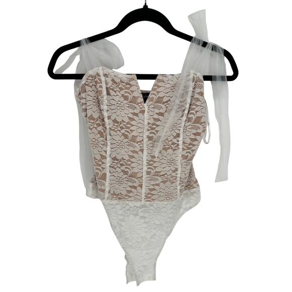 Lulus New! White Beige Lace Tie-Strap Bodysuit Sleeveless Sexy Going Out Date M - Picture 3 of 6